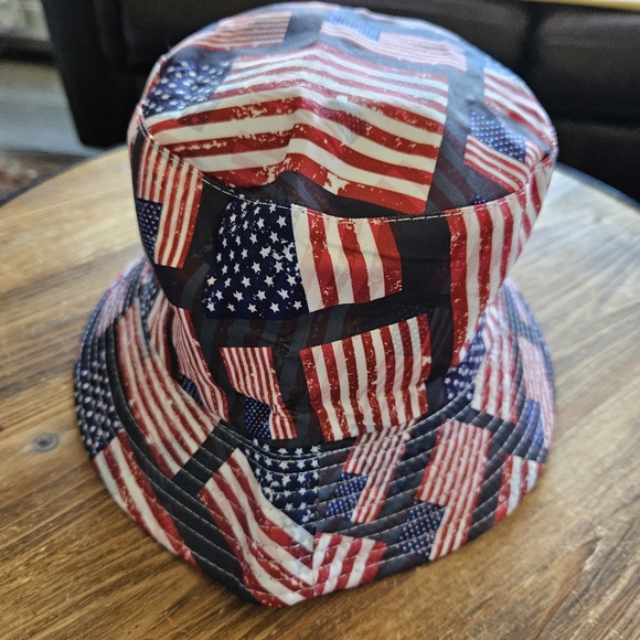 DIVAS LIMITED Patriotic Flag Hat - Picture 1 of 5